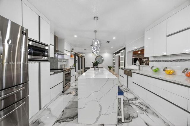 12121 SW 107th Street, Miami, FL 33186