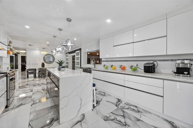 12121 SW 107th Street, Miami, FL 33186