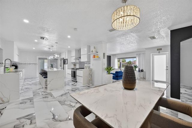 12121 SW 107th Street, Miami, FL 33186