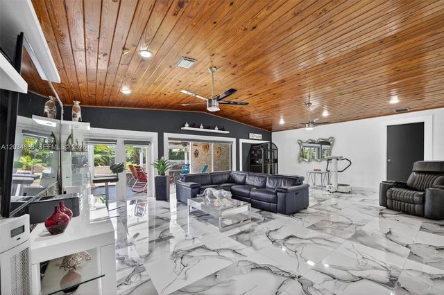 12121 SW 107th Street, Miami, FL 33186