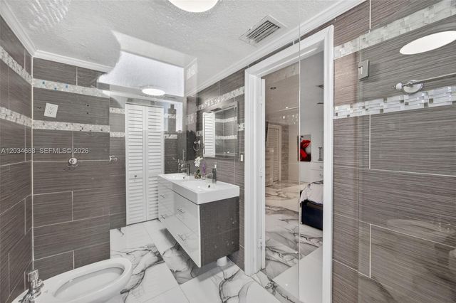 12121 SW 107th Street, Miami, FL 33186