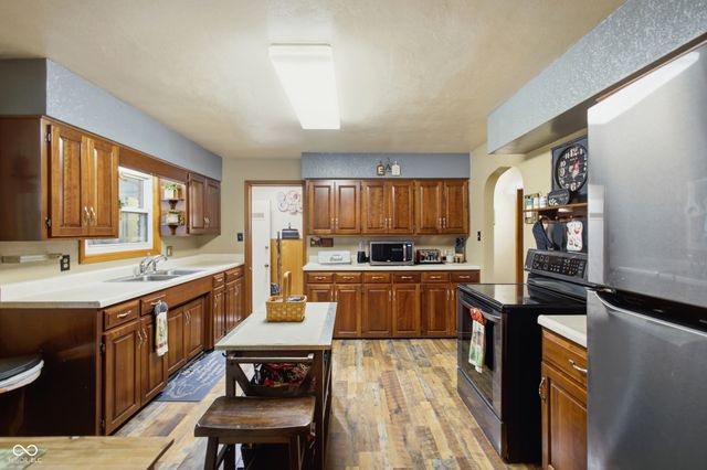 6620 Milhouse Road, Indianapolis, IN 46221