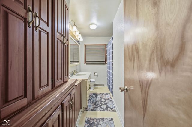 6620 Milhouse Road, Indianapolis, IN 46221