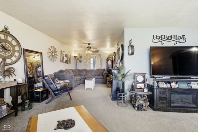 6620 Milhouse Road, Indianapolis, IN 46221