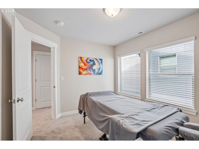 16786 Se SCOUTERS MOUNTAIN Rd, Happy Valley, OR 97086
