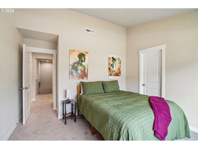 16786 Se SCOUTERS MOUNTAIN Rd, Happy Valley, OR 97086