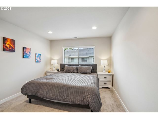 16786 Se SCOUTERS MOUNTAIN Rd, Happy Valley, OR 97086