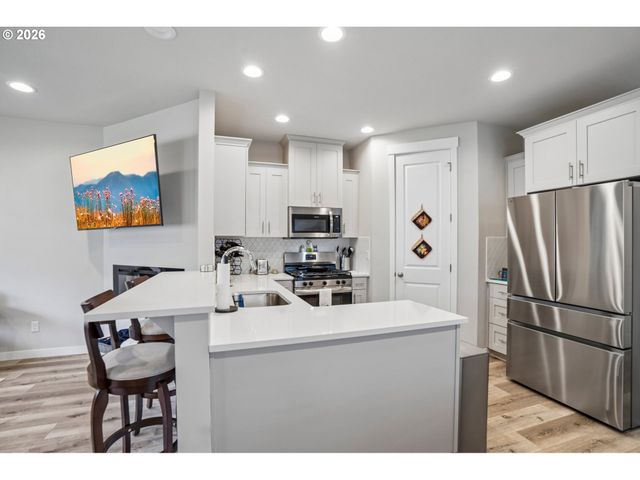 16786 Se SCOUTERS MOUNTAIN Rd, Happy Valley, OR 97086