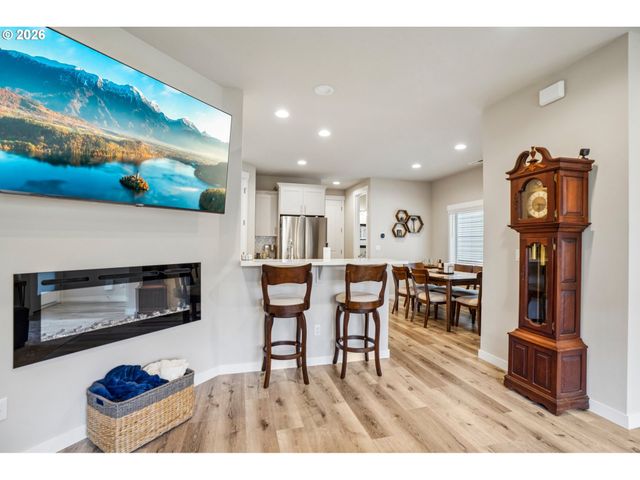 16786 Se SCOUTERS MOUNTAIN Rd, Happy Valley, OR 97086