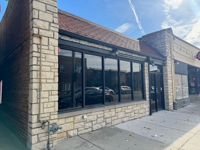 2709 Ridgeland Avenue, Berwyn, IL 60402