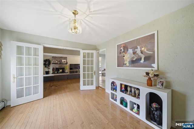 182 Pascack Avenue, Emerson, NJ 07630