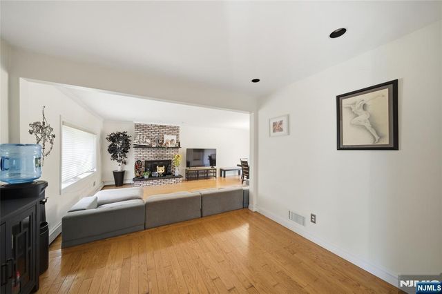 182 Pascack Avenue, Emerson, NJ 07630