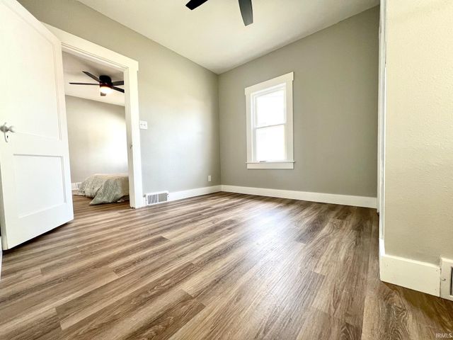 1414 R Street, Bedford, IN 47421