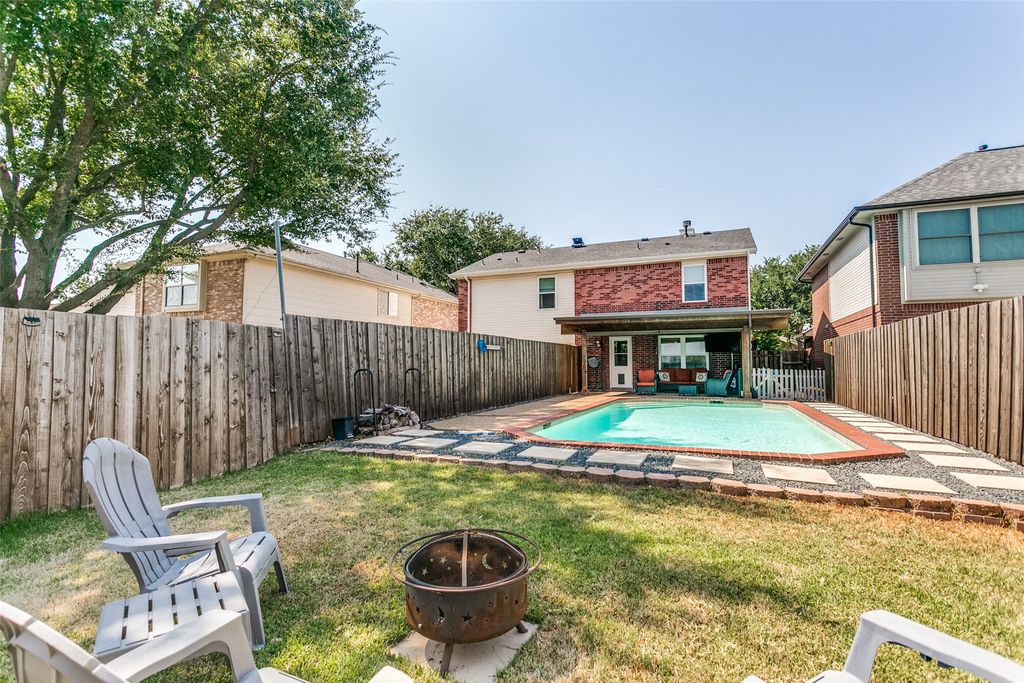 2213 Bresee Drive, Carrollton, TX 75010 — photo 4
