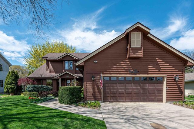 8200 43rd AVENUE, Kenosha, WI 53142