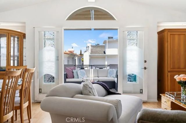 440 Marine Place, Manhattan Beach, CA 90266