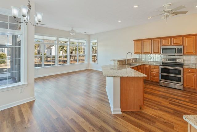 713 Woodcrest Way, Murrells Inlet, SC 29576