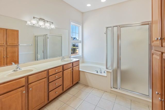 713 Woodcrest Way, Murrells Inlet, SC 29576