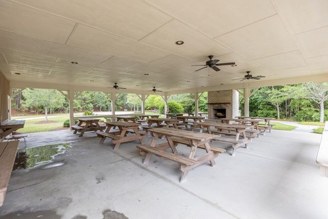 713 Woodcrest Way, Murrells Inlet, SC 29576