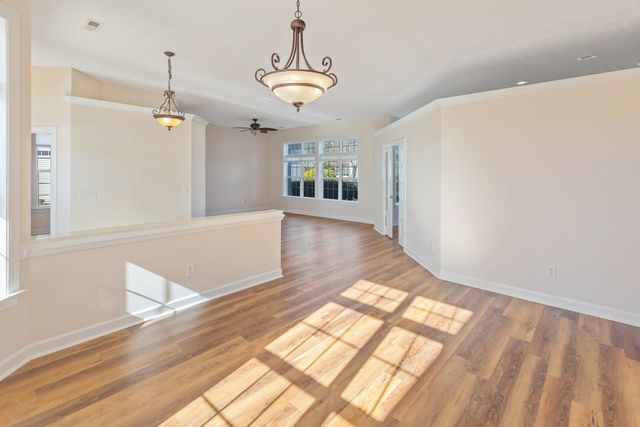 713 Woodcrest Way, Murrells Inlet, SC 29576