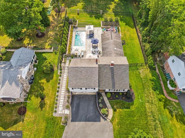 333 HUTCHINSON AVE, Haddonfield, NJ 08033