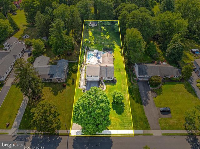 333 HUTCHINSON AVE, Haddonfield, NJ 08033