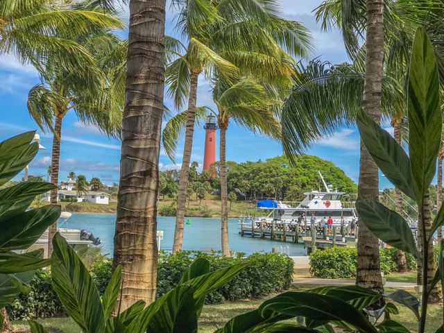 1801 S Us Highway 1 16d, Jupiter, FL 33477