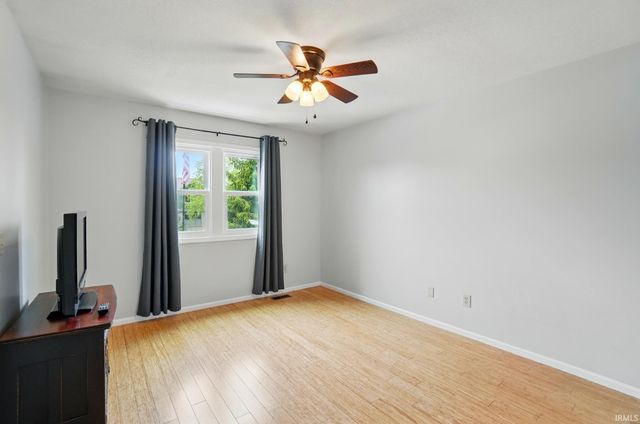 6326 Treasure Cove, Fort Wayne, IN 46835