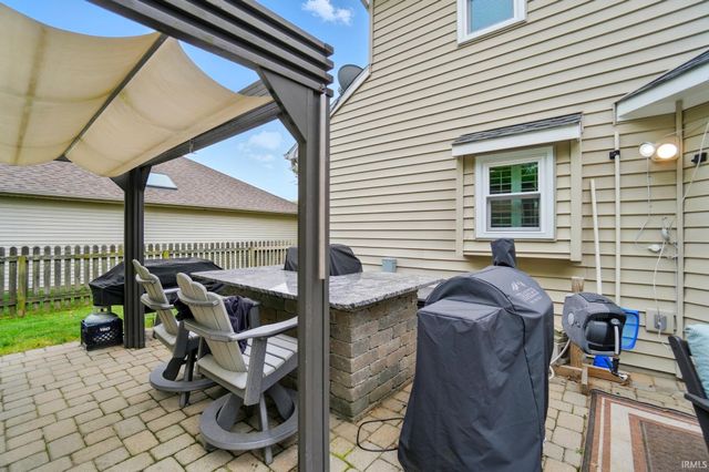 6326 Treasure Cove, Fort Wayne, IN 46835