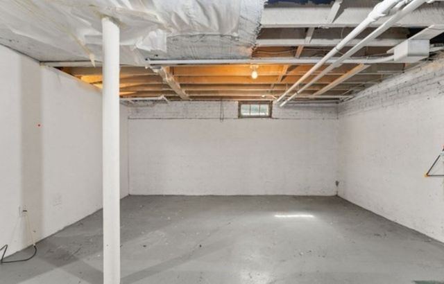 71 Highland Rd 71, Brookline, MA 02445