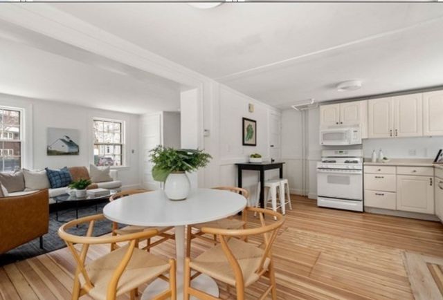 71 Highland Rd 71, Brookline, MA 02445