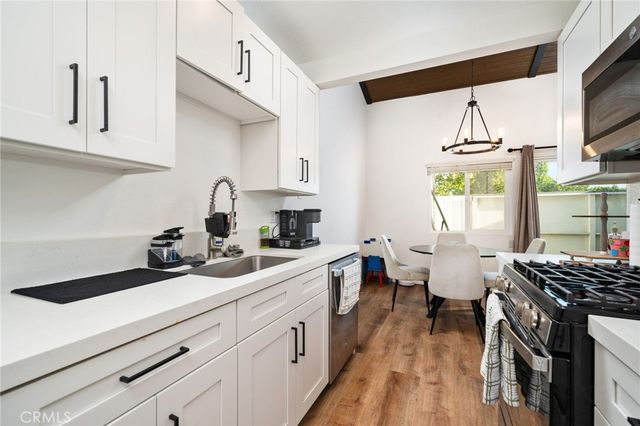 1342 W 8th Street, Upland, CA 91786