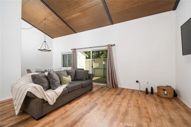 1342 W 8th Street, Upland, CA 91786