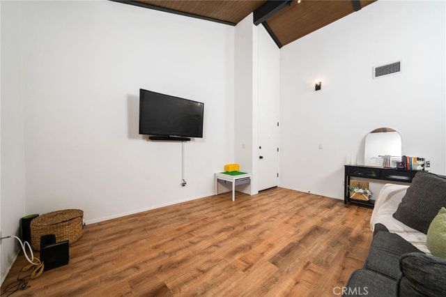 1342 W 8th Street, Upland, CA 91786