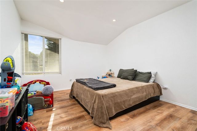 1342 W 8th Street, Upland, CA 91786