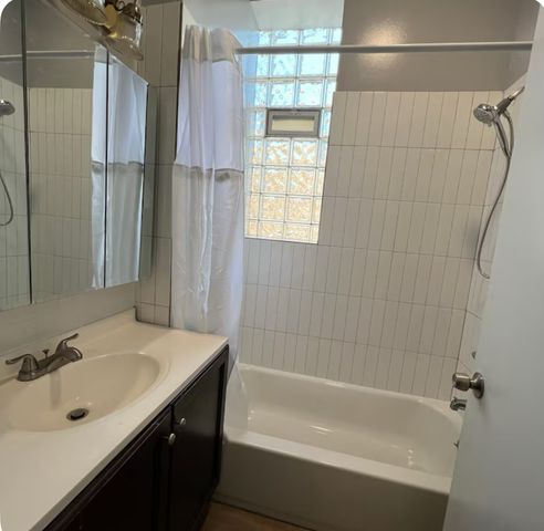 1813 S Central Park Avenue, Chicago, IL 60623