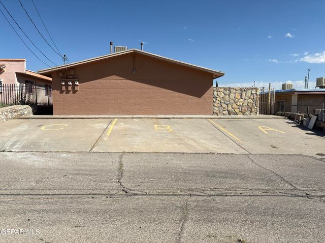 3704 McConnell Avenue A, El Paso, TX 79904