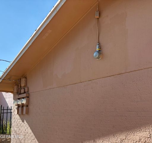 3704 McConnell Avenue A, El Paso, TX 79904