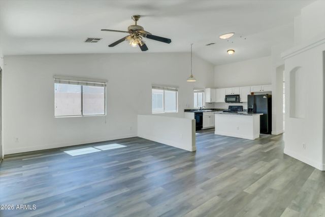 10617 W NEZ PERCE Street, Tolleson, AZ 85353