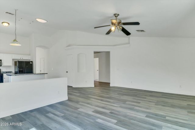10617 W NEZ PERCE Street, Tolleson, AZ 85353