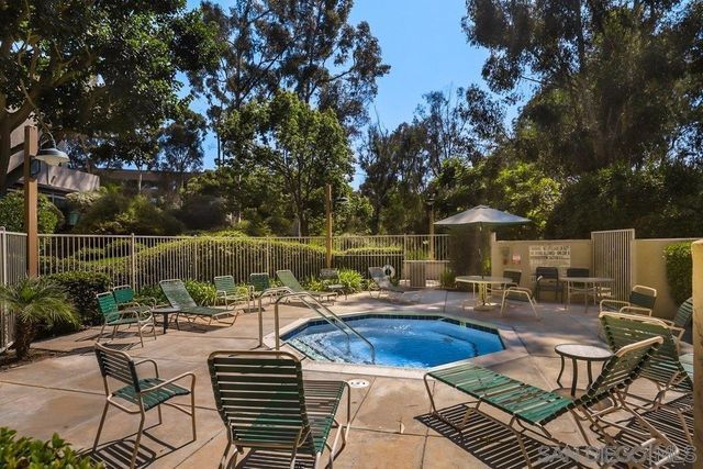 9785 Mesa Springs Way 74, San Diego, CA 92126