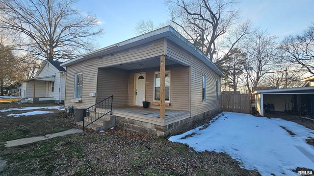 1013 S 13TH Street, Herrin, IL 62948