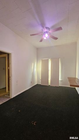 1013 S 13TH Street, Herrin, IL 62948