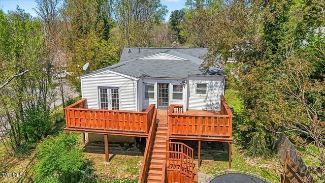 1068 Prospect Avenue, Bristol, VA 24201