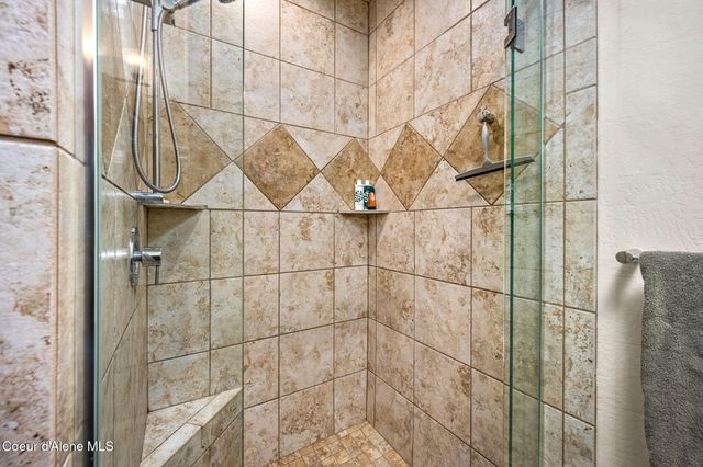 1997 E AVONDALE LN, Hayden, ID 83835