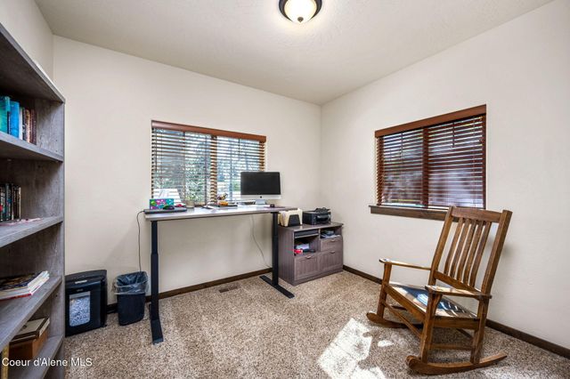 1997 E AVONDALE LN, Hayden, ID 83835