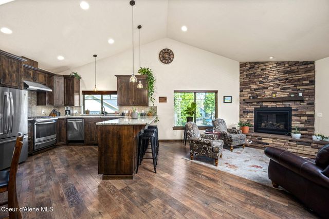 1997 E AVONDALE LN, Hayden, ID 83835