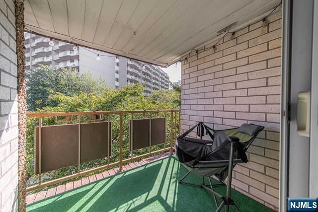 1111 River Road E20, Edgewater, NJ 07020