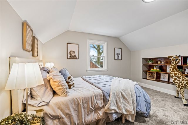 123 Columbia Parkway, West Seneca, NY 14224