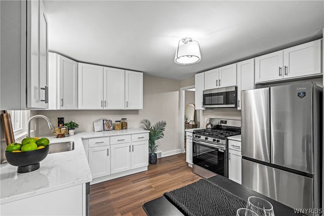 123 Columbia Parkway, West Seneca, NY 14224